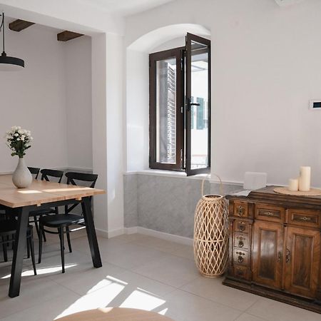 Nest 382 Apartment Kotor Luaran gambar